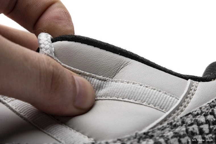 Jordan Snake Low Light 11  Retro Bone CD6846-002 1218